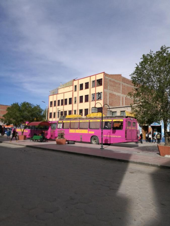 Julia Plaza Hotel Uyuni Exterior photo